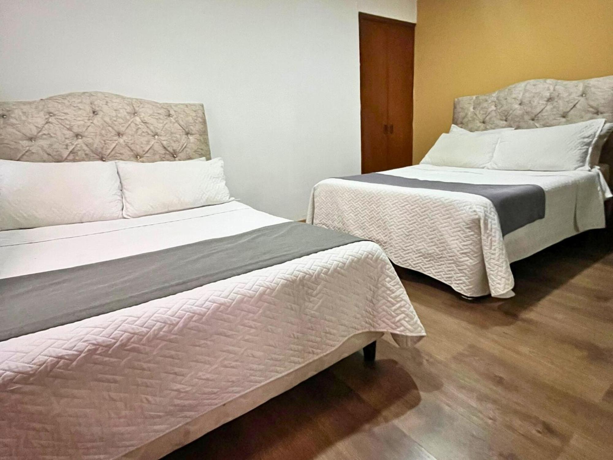 Hotel Titas House Bogotá Esterno foto